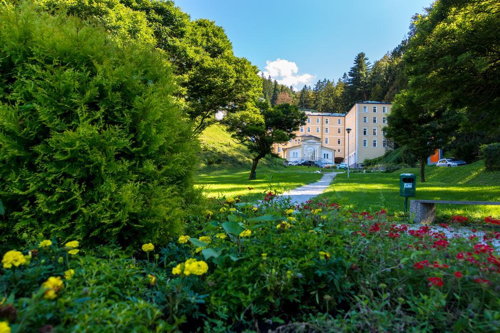 Rimske Terme - Hotel Zdraviliski Dvor Римске-Топлице Номер фото