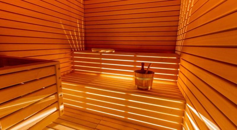 Rimske Terme - Hotel Zdraviliski Dvor Римске-Топлице Экстерьер фото