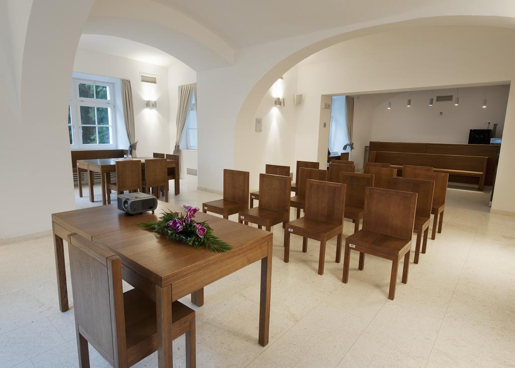 Rimske Terme - Hotel Zdraviliski Dvor Римске-Топлице Экстерьер фото