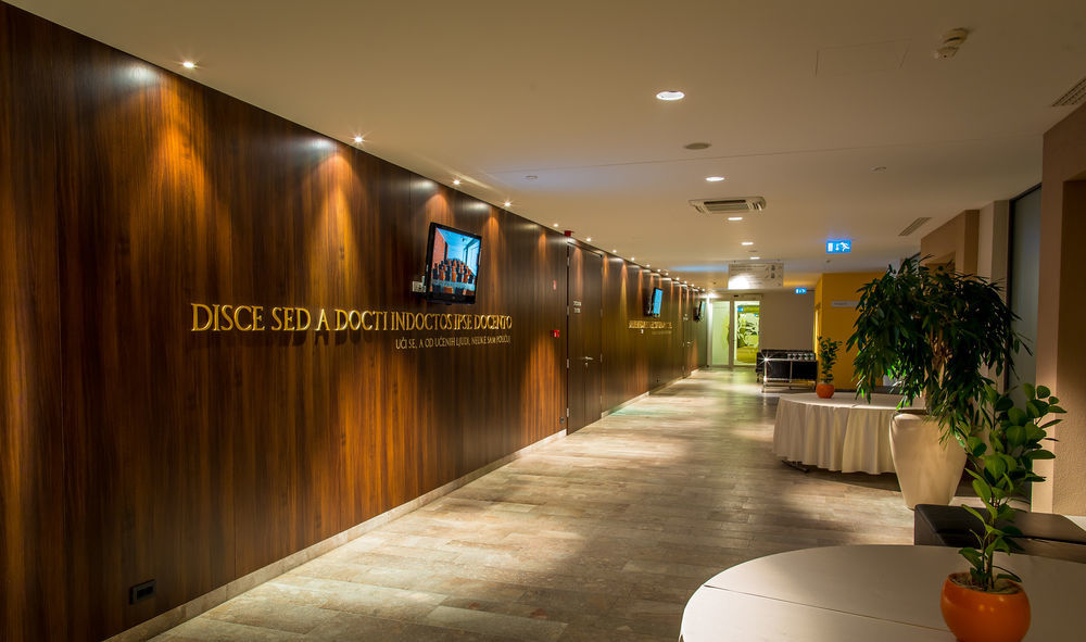 Rimske Terme - Hotel Zdraviliski Dvor Римске-Топлице Экстерьер фото
